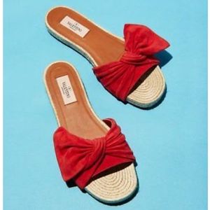 Valentino Slides